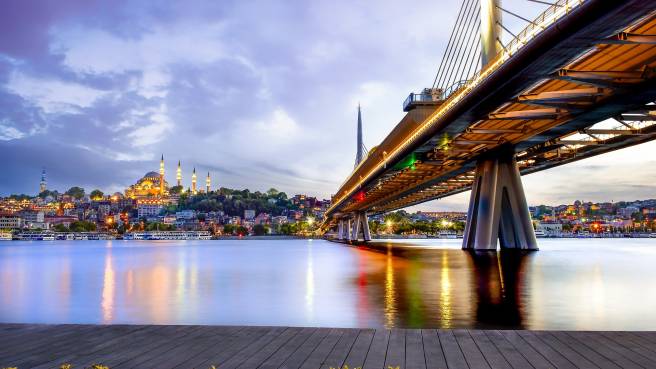 HIT! Turkish Airlines ✈ Turecko - akční letenky Istanbul z Vídně bez přestupu s 2 zavazadly ↔ 2.790 Kč