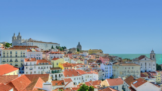 akce letenky Portugalsko - Lisabon z Prahy, bez přestupu a také na letní prázdniny 2017