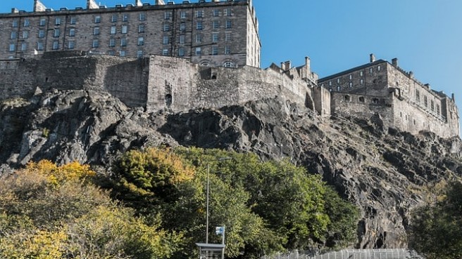 MEGAHIT! Ryanair - Skotsko - levné letenky Edinburgh z Prahy (zpáteční) 883,- kč