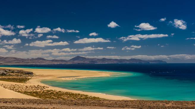 Kanárské ostrovy - 4 tipy na rezervaci obousměrné levné letenky na Fuerteventura - Puerto Del  Rosario od 1.870,- kč