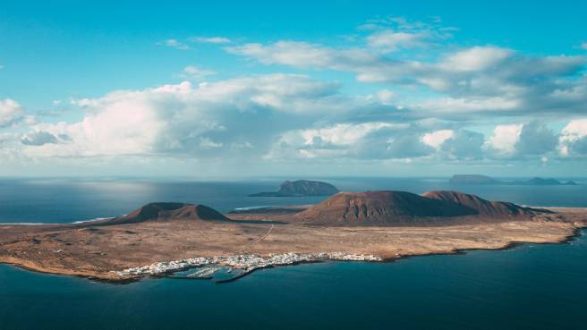 Sleva! Ryanair - Kanárské ostrovy - levné letenky Lanzarote (zpáteční) 1.986,- Kč