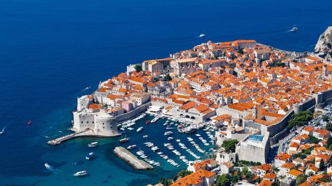 Doporučujeme! Ryanair - Chorvatsko za pětistovku - Dalmácie - levné letenky Dubrovnik z Vídně (tam a zpět) od 545,- Kč