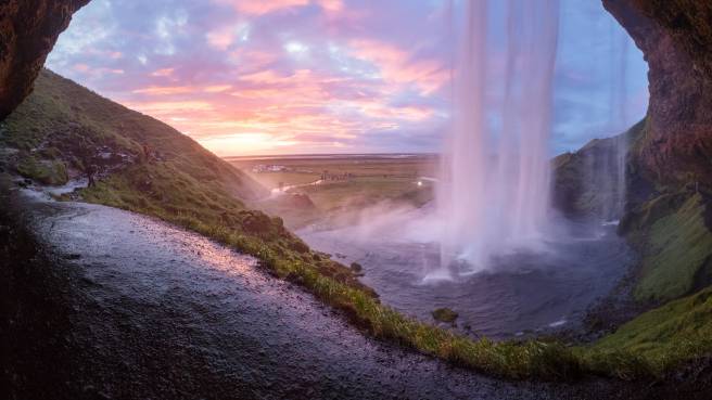 Doporučujeme! Wizz Air - Island - levné letenky Reykjavík z Vídně (tam a zpět) 2.449,- Kč