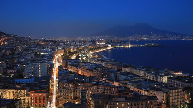 TIP! Wizz Air ✈ Itálie - Kampánie - levné letenky Neapol z Vídně na hlavní turistickou sezónu ↔ od 1.081 Kč