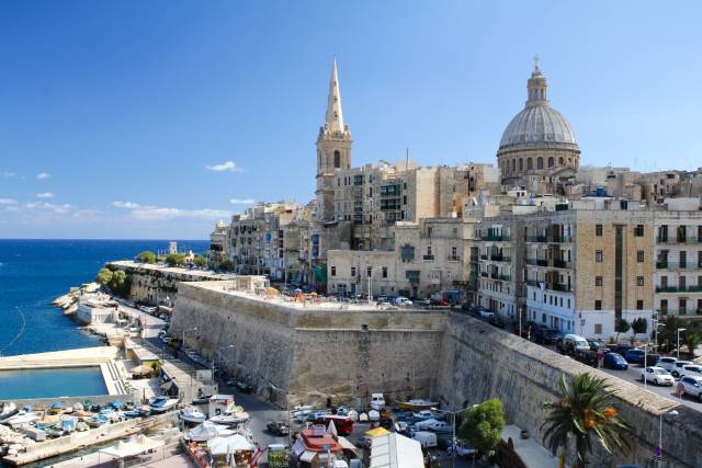 akce letenky Malta z Prahy - hlavní sezona