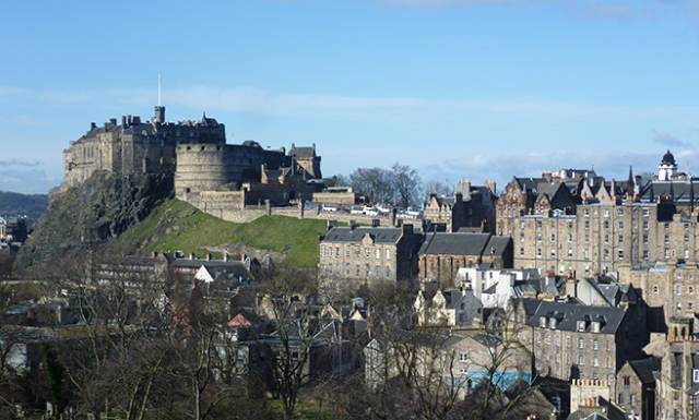 TIP! Ryanair - Skotsko - levné letenky Edinburgh z Prahy (zpáteční) 1.718,- kč