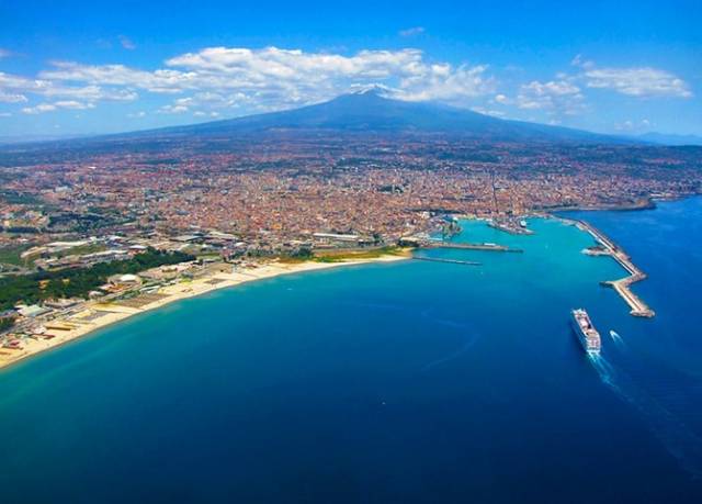 TIP! Wizz Air - Itálie - Sicílie - levné letenky Catania (zpáteční) 1.494,- kč