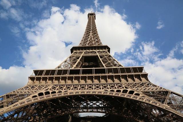 TIP! Ryanair - Francie - levné letenky Paříž z Bratislavy také na léto 1.164,- kč
