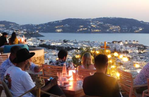 TIP! Řecko - 4 verze levné letenky na ostrov Mykonos (zpáteční) od 1.082,- Kč