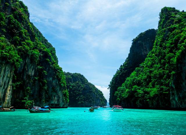 TIP! Thajsko - 8 variant zpáteční levné letenky na Phuket od 13.790,- Kč