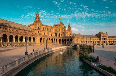 TIP! Ryanair - Španělsko - Andalusie - levné letenky Sevilla z Vídně (a zpět) na léto od 852,- Kč