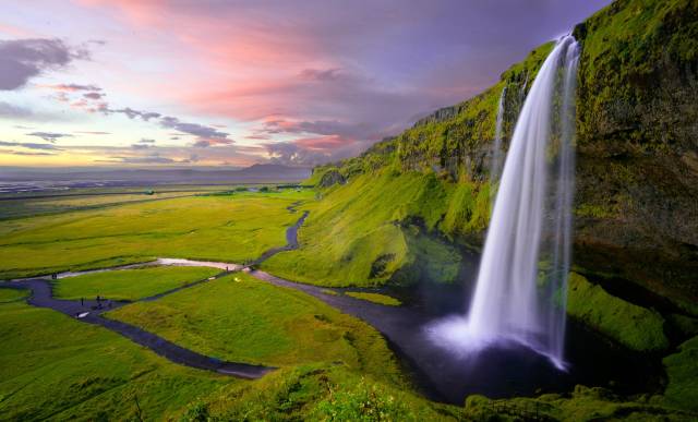TIP! Země ohně a ledu - Island - levné letenky Reykjavík z Vídně (a zpět) na palubě Wizz Air od 1.570,- Kč