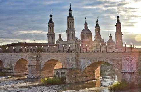 Sleva! Ryanair - Španělsko - Aragonie - levné letenky Zaragoza z Vídně (zpáteční) od 456,- Kč