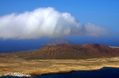 Sleva 60% - Španělsko - Kanárské ostrovy - levné letenky Lanzarote z Bratislavy (zpáteční) od 1.648,- Kč