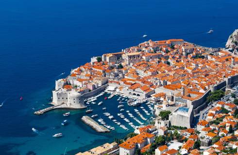 Doporučujeme! Ryanair - Chorvatsko za pětistovku - Dalmácie - levné letenky Dubrovnik z Vídně (tam a zpět) od 545,- Kč