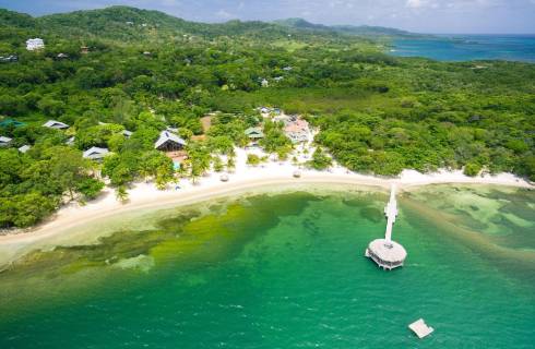 United Airlines ✈ Honduras - Tip na rezervaci zpáteční akční letenky na Roatán z Berlína 11 290 Kč