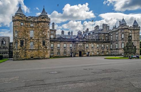 Ryanair ✈ Skotsko - Tip na rezervaci zpáteční levné letenky do Edinburghu z Prahy od 1 901 Kč