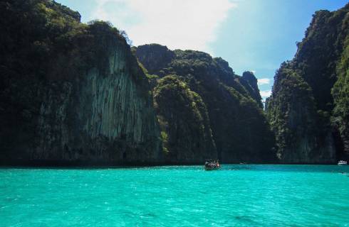 Hainan Airlines ✈ Thajsko - Tip na rezervaci zpáteční akční letenky na ostrov Phuket z Prahy 13 990 Kč
