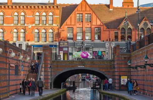 EasyJet ✈ Anglie - Tip na rezervaci zpáteční levné letenky do Birminghamu z Prahy od 1 402 Kč