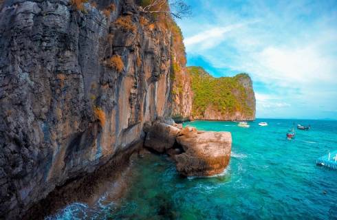 Condor ✈ Thajsko - Tip na rezervaci zpáteční akční letenky na ostrov Phuket z Prahy 10 290 Kč