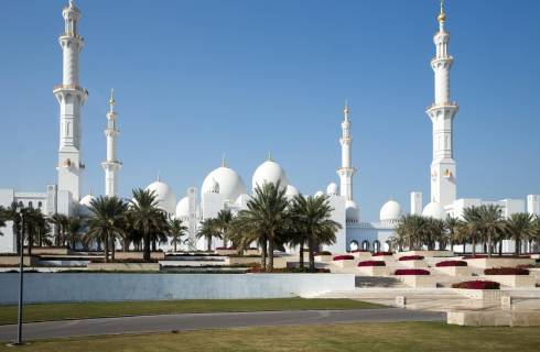 Pegasus Airlines ✈ Emiráty - Tip na rezervaci obousměrné akční letenky do Abu Dhabi z Prahy 4 490 Kč