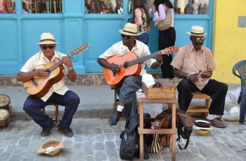 Air France ✈ Kuba - Tip na rezervaci zpáteční akční letenky do Havany z Vídně 12 590 Kč