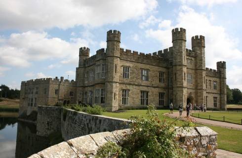 Ryanair ✈ Anglie - Tip na rezervaci obousměrné levné letenky do Leedsu z Bratislavy od 690 Kč