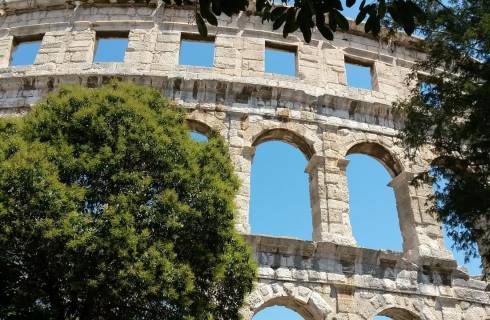 Ryanair ✈ Chorvatsko - Istrie - Tip na rezervaci zpáteční levné letenky do Puly z Vídně od 1 585 Kč