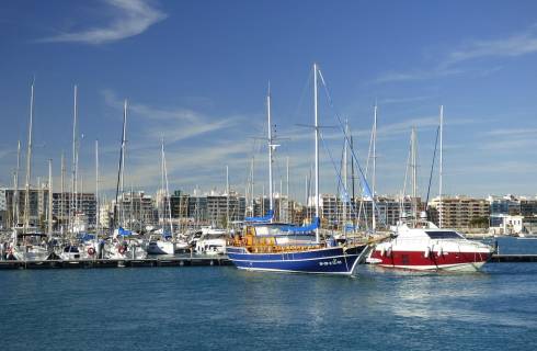 Ryanair ✈ Španělsko - Tip na rezervaci zpáteční levné letenky do Castellón de la Plana z Berlína od 1 307 Kč