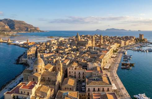 Ryanair ✈ Itálie - Sicílie - Tip na rezervaci obousměrné levné letenky do Trapani z Bratislavy od 1 125 Kč