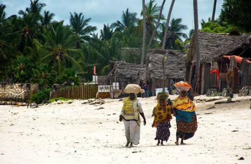 Condor ✈ Tanzánie - Tip na rezervaci zpáteční akční letenky na Zanzibar z Prahy 17 990 Kč