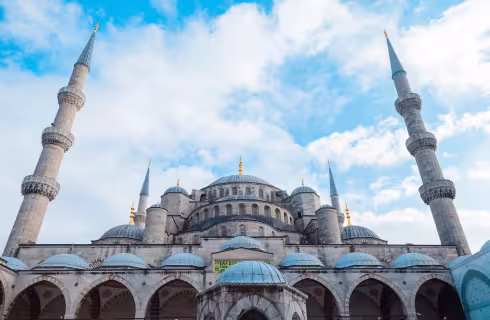 AJet ✈ Turecko - Tip na rezervaci obousměrné akční letenky do Istanbulu z Prahy od 2 990 Kč