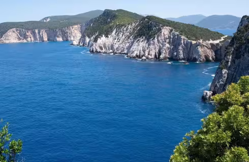 Ryanair ✈ Řecko - Lefkada - Tip na rezervaci obousměrné levné letenky do Prevezy z Vídně od 2 311 Kč