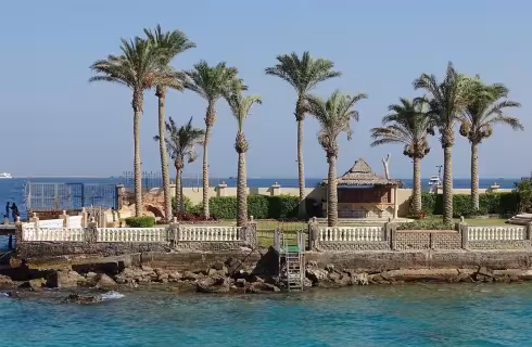 Korálové útesy a egyptská Hurghada ✈ Zpáteční akční letenky z Prahy za 5 490 Kč se Smartwings