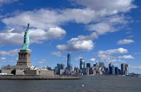 Manhattan a socha Svobody ✈ Zpáteční akční letenky do New Yorku z Vídně za 8 462 Kč s British Airways