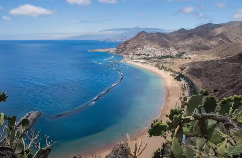 Los Gigantes a kanárské Tenerife ✈ Zpáteční akční letenky z Prahy za 3 990 Kč se Swiss