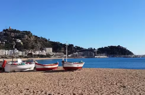 Španělská Costa Brava a katalánská Girona ✈ Zpáteční levné letenky z Ostravy od 1 020 Kč s Ryanair