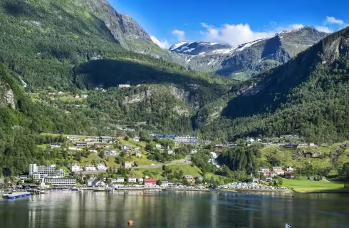 Bryggen a norské fjordy v Bergenu ✈ Zpáteční levné letenky z Krakova od 1 329 Kč s Wizz Air celoročně
