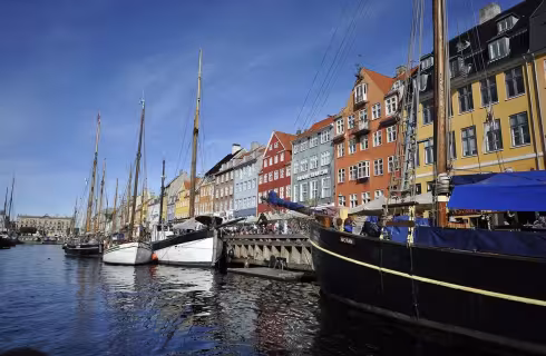 Přístav Nyhavn a dánská Kodaň ✈ Zpáteční levné letenky z Prahy od 1 505 Kč s Ryanairem
