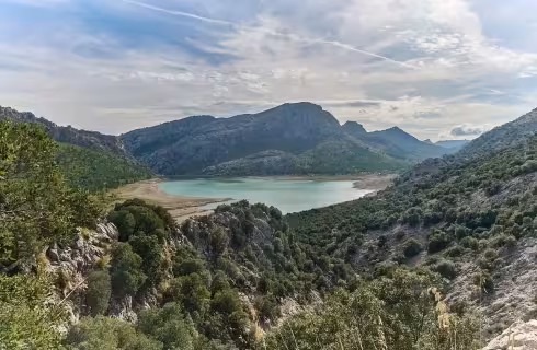 Do skrytých zátok na španělské Mallorce ✈ Zpáteční levné letenky z Pardubic od 1 607 Kč s Ryanairem
