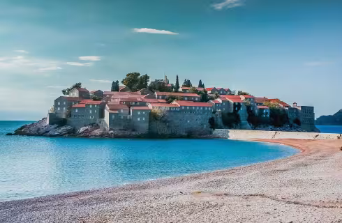 Kotor a pláže Černé Hory ✈ Zpáteční levné letenky do Podgorice z Bratislavy od 1 267 Kč s Wizz Air