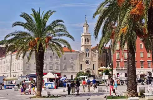 Ostrovy Hvar a Brač z chorvatského Splitu ✈ Zpáteční levné letenky z Krakova od 1 796 Kč s Wizz Air