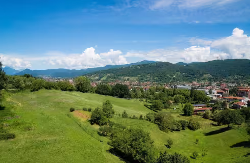 K severoitalským jezerům a do italského Bergama ✈ Zpáteční levné letenky z Prahy od 1 396 Kč s Ryanairem