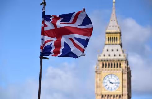 Za Big Benem a Temží do britského Londýna ✈ Zpáteční levné letenky z Ostravy od 990 Kč s Ryanairem