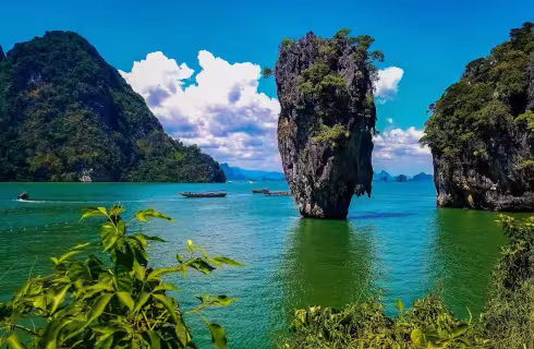Nejlevnější cesta do Thajska ✈ Zpáteční akční letenky na thajský Phuket z Prahy od 11 962 Kč s Air Arabia