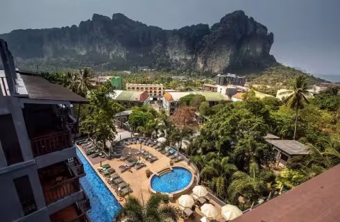 Předvánoční ráj v Thajsku ✈ Zpáteční akční letenky na Phuket z Vídně za 12 990 Kč s China Eastern