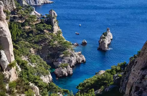 Brána do Provence ✈ Zpáteční levné letenky do francouzského Marseille z Prahy od 1 597 Kč s Ryanair