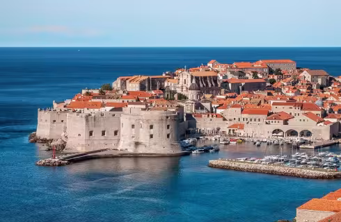 Perla Jadranu na příští rok ✈ Zpáteční levné letenky do chorvatského Dubrovníku z Vídně od 990 Kč s Ryanair