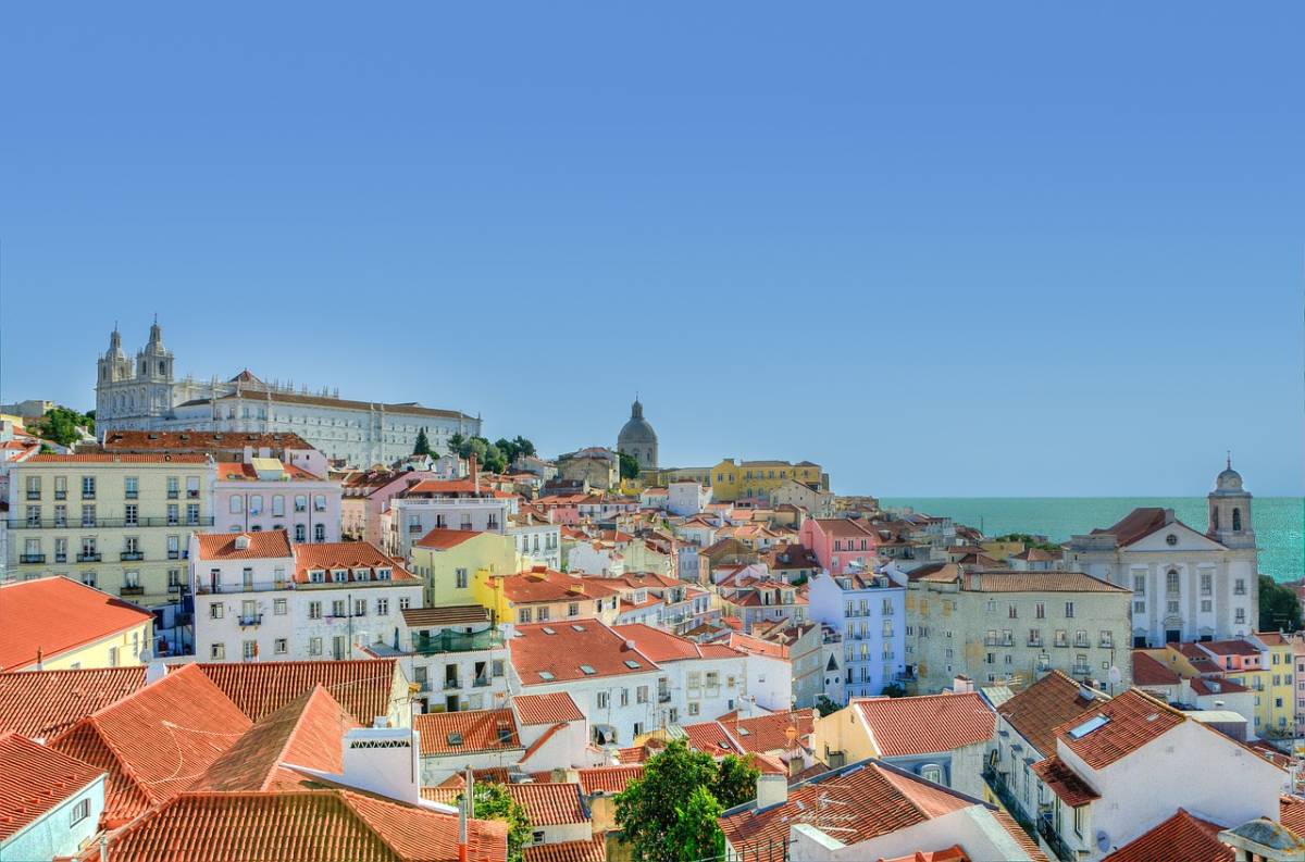 akce letenky Portugalsko - Lisabon z Prahy, bez přestupu a také na letní prázdniny 2017