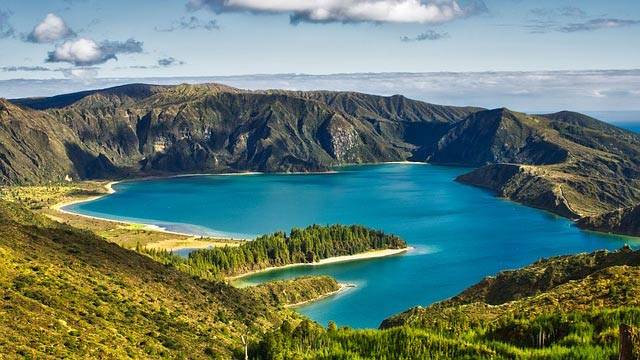 Sleva! TAP - Azorské ostrovy - Terceira a Sao Miguel - levné letenky Ponta Delgada z Vídně (a zpět) 4.890,- kč 
